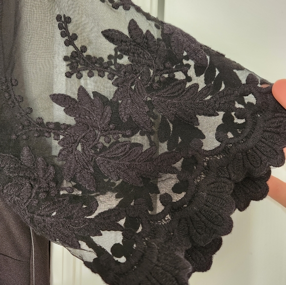 Dance a Little Black Embroidered Short Sleeve Shift Dress - Picture 5 of 6